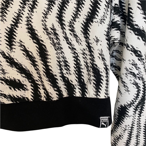 NWOT Puma Women’s Wild Pack Cropped All Over Print Hoodie - Picture 11 of 16